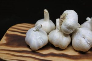 10 Best Foods to Control Diabetes Fast - Natural and Effective Garlic
